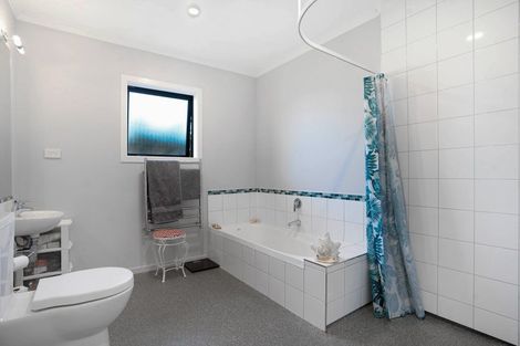 Photo of property in 12 Solstone Drive, Solway, Masterton, 5810