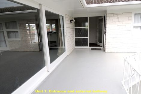 Photo of property in 9 Seaview Road, Castor Bay, Auckland, 0620