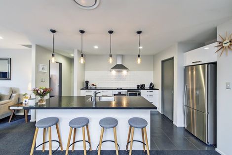 Photo of property in 17 Old Red Barn Road, Halswell, Christchurch, 8025