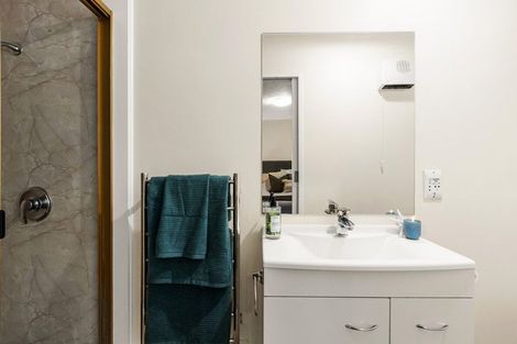 Photo of property in 19 Paddington Grove, Karori, Wellington, 6012