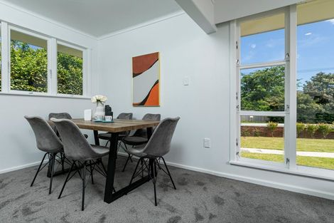 Photo of property in 8 Abel Tasman Avenue, Henderson, Auckland, 0610