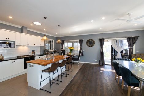 Photo of property in Heynes Place, 24 Heynes Place, Clive, 4102