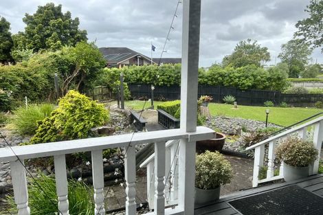 Photo of property in 54 Redlands Grove, Swanson, Auckland, 0612