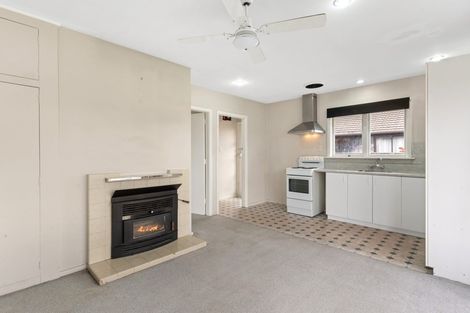 Photo of property in 4 Dunstan Crescent, Hornby, Christchurch, 8042