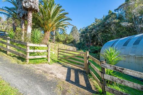 Photo of property in 341 Kanohi Road, Kaukapakapa, 0873