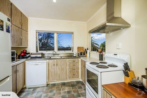 Photo of property in 225 Forrest Hill Road, Forrest Hill, Auckland, 0620