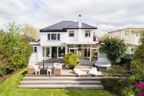 Photo of property in 73 Jickell Street, Hokowhitu, Palmerston North, 4410