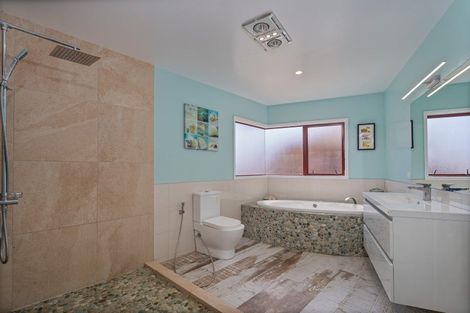 Photo of property in 8 Oribi Place, Whitianga, 3510