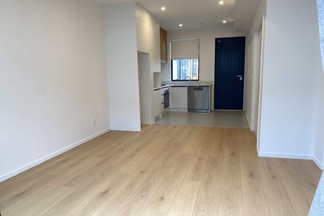 Photo of property in 9/28 Lavelle Road, Henderson, Auckland, 0612