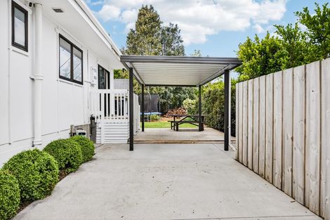 Photo of property in 53 Cambridge Road, Riverhead, 0820