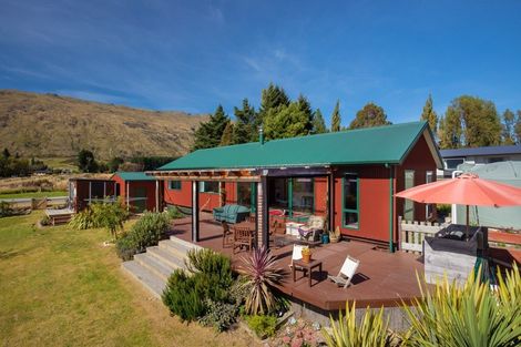 Photo of property in 2 Hector Close, Kingston, Athol, 9793