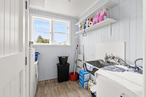 Photo of property in 22 Bell Street, Marton, 4710