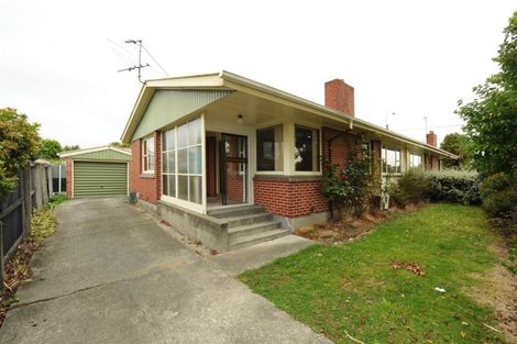 Photo of property in 4 Lochee Road, Upper Riccarton, Christchurch, 8041