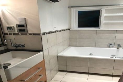 Photo of property in 1/256 Ilam Road, Burnside, Christchurch, 8053