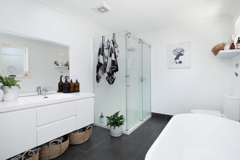 Photo of property in 5 Carberry Crescent, Te Puke, 3119