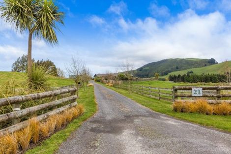 Photo of property in 21 Katelyn Place, Kinloch, Taupo, 3385