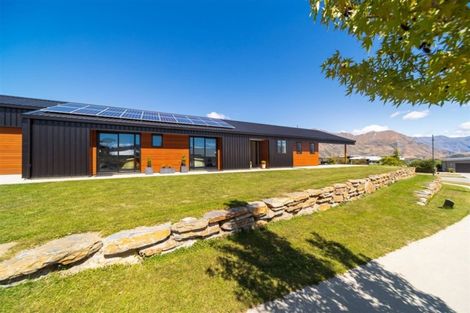 Photo of property in 20 Infinity Drive, Wanaka, 9305