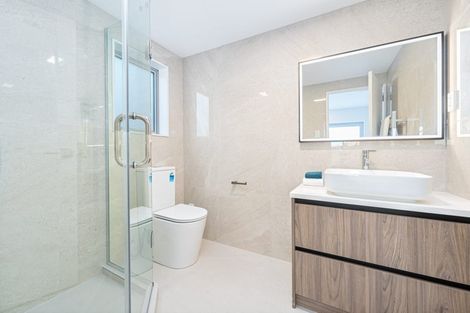 Photo of property in 10 Vino Cina Heights, Ranui, Auckland, 0612