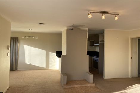 Photo of property in 8a Croydon Road, New Lynn, Auckland, 0600