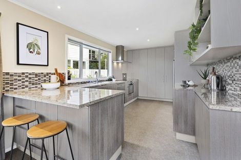 Photo of property in 51 Winston Street, Crofton Downs, Wellington, 6035