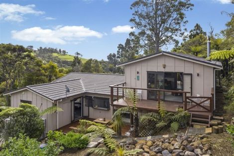 Photo of property in 45 Jonkers Road, Waitakere, Henderson, 0782