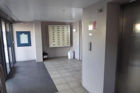 Photo of property in Luxford Villas, 104/72 Herald Street, Berhampore, Wellington, 6023