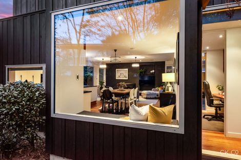 Photo of property in 11 Parkwood Grove, Trentham, Upper Hutt, 5018