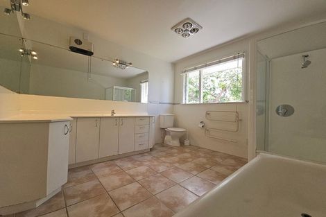 Photo of property in 90 Clyde Road, Ilam, Christchurch, 8041