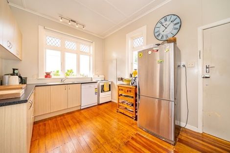Photo of property in 6 Penrose Street, Woburn, Lower Hutt, 5010
