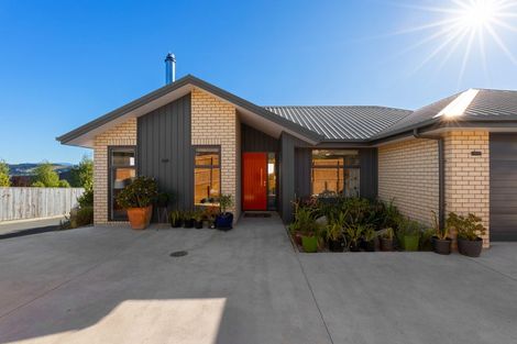 Photo of property in 60 Katania Heights, Brightwater, 7022