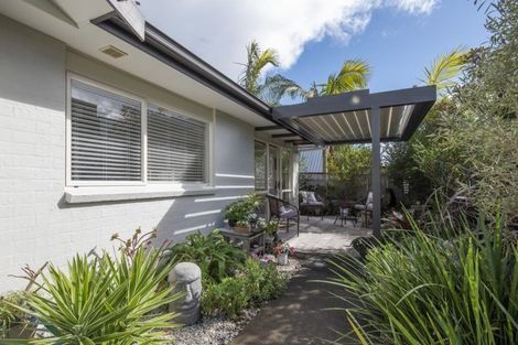 Photo of property in 6 Orewa Street, Torbay, Auckland, 0630