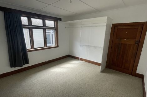 Photo of property in 354 The Parade, Island Bay, Wellington, 6023