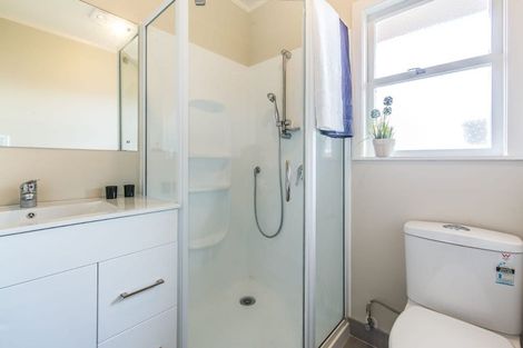 Photo of property in 215 Sunnynook Road, Wairau Valley, Auckland, 0627