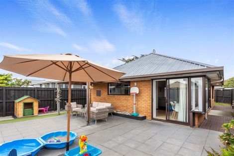 Photo of property in 1/276 Pine Avenue, South New Brighton, Christchurch, 8062
