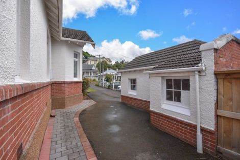 Photo of property in 9 Allandale Road, Saint Clair, Dunedin, 9012