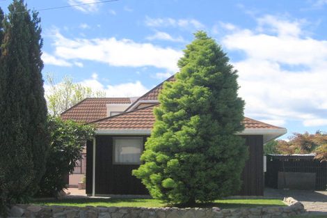 Photo of property in 14 Aubrey Crescent, Rainbow Point, Taupo, 3330