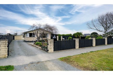 Photo of property in 39 Queen Street, Pareora, 7912