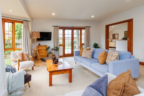 Photo of property in 8a Camden Street, Feilding, 4702