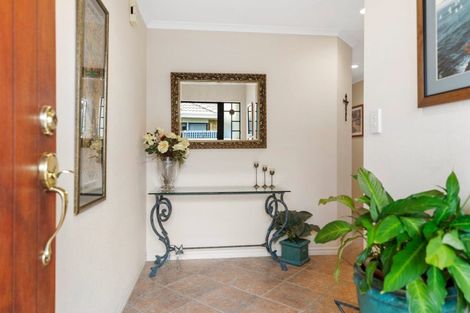 Photo of property in 15 Rosberg Place, Mount Maunganui, 3116