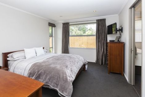 Photo of property in 11 Nightingale Place, Papanui, Christchurch, 8053