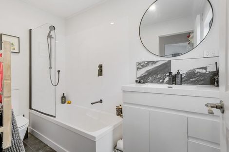 Photo of property in 40 Holland Close, Pauanui, Hikuai, 3579