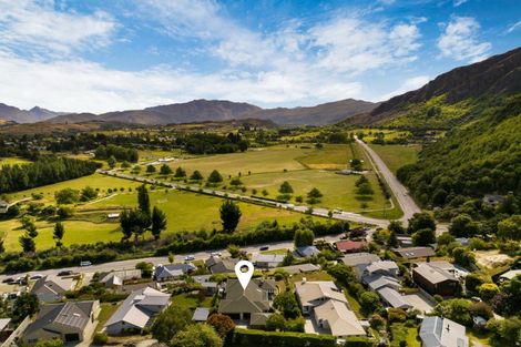 Photo of property in 5 Shaw Street, Arrowtown, 9302