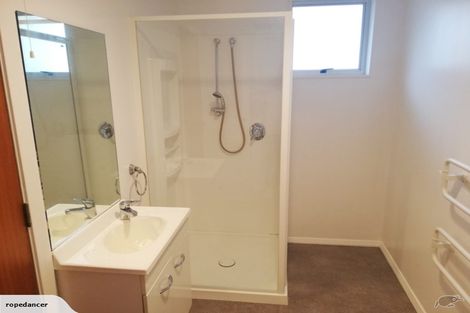 Photo of property in 2/13 Saint Ronans Avenue, Waterloo, Lower Hutt, 5011