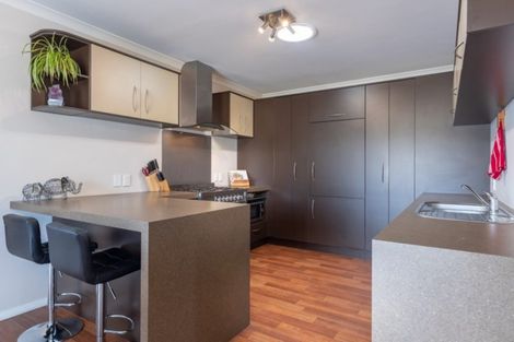 Photo of property in 19 Oxford Crescent, Ebdentown, Upper Hutt, 5018