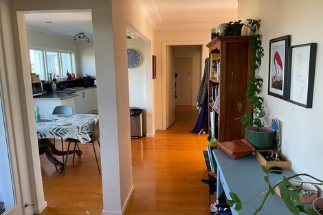 Photo of property in 13 Jellicoe Road, Murrays Bay, Auckland, 0630