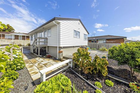 Photo of property in 1/25 Kopara Place, Clendon Park, Auckland, 2103