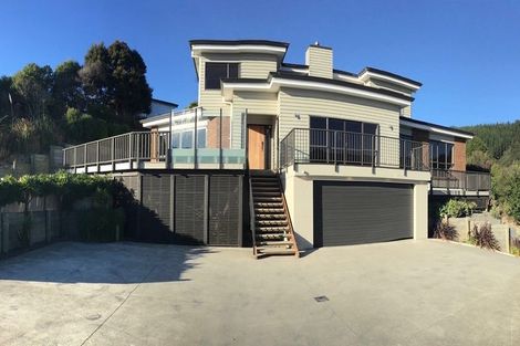 Photo of property in 11 Sylvan Way, Silverstream, Upper Hutt, 5019