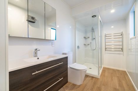 Photo of property in 22b Lawson Burrows Crescent, Te Anau, 9600