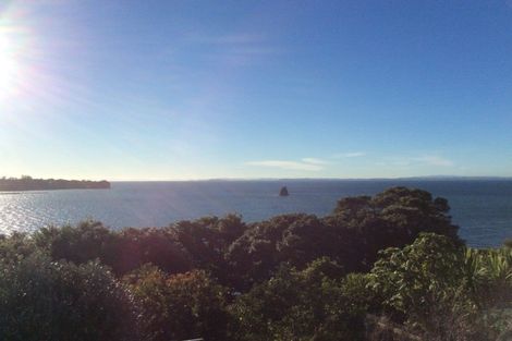 Photo of property in 1001 Whangaparaoa Road, Tindalls Beach, Whangaparaoa, 0930