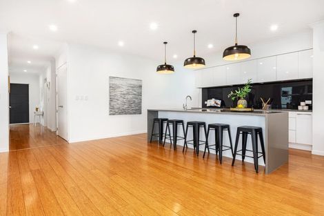 Photo of property in 32 Pacific View, Whitby, Porirua, 5024